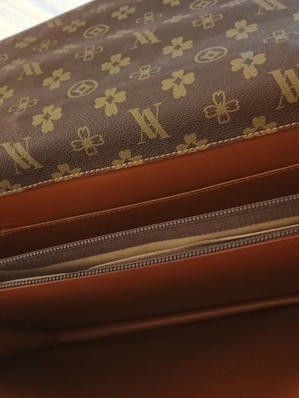 Louis Vuitton Monogram Briefcase Business Bag Portfolio Leather Hard-Sided Docum